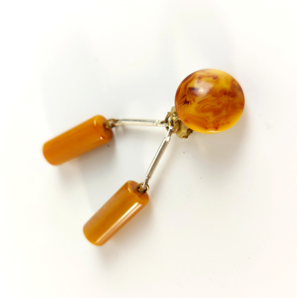 Vintage Bakelite Catalin Earring (only one)