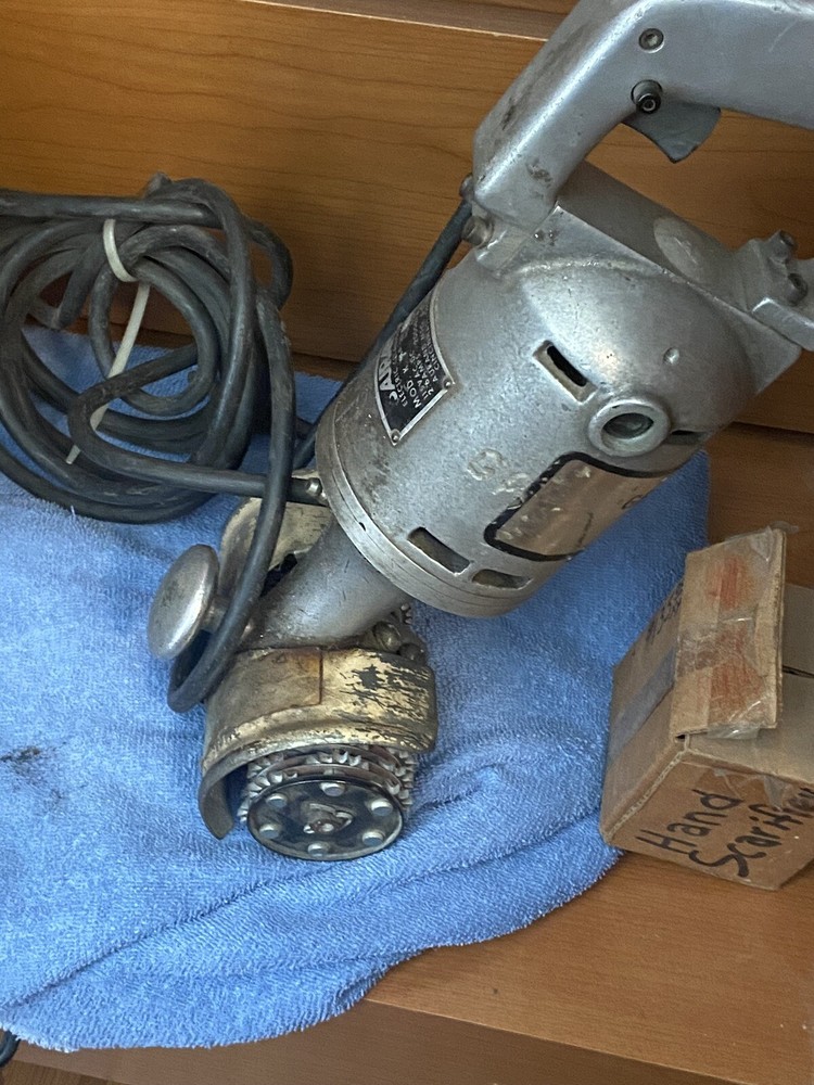 Aurand model K rust scaler