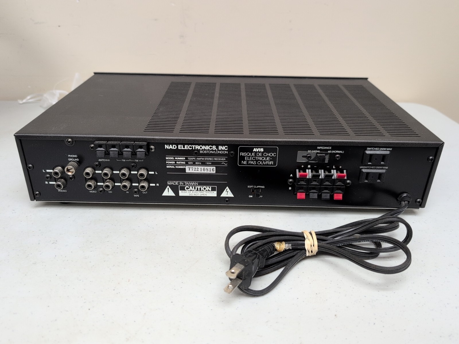 NAD 7220 PE Power Envelope AM/FM Stereo Receiver