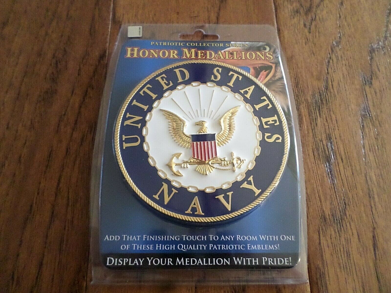 U.S NAVY METAL MEDALLION ENAMEL SHADOW BOX PRESENTATION EMBLEM PLAQUE 4" X 4"