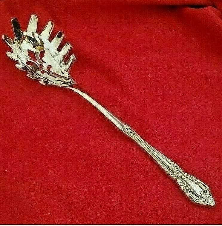 Raphael by Oneida Stainless Steel Custom Made Pasta Server