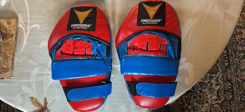 Thunder By Proforce Long Curve Leather Focus Gloves