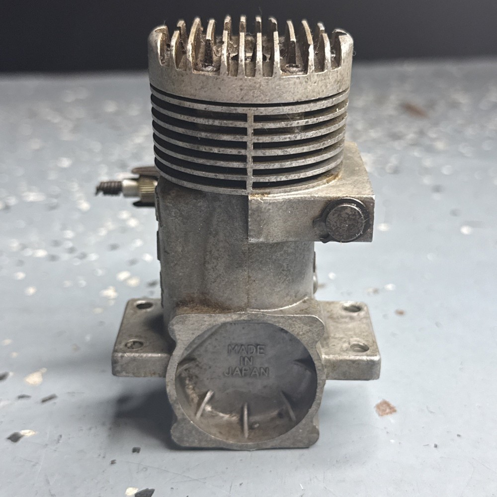 ENYA 60 Model 7032 Vintage RC Airplane Engine