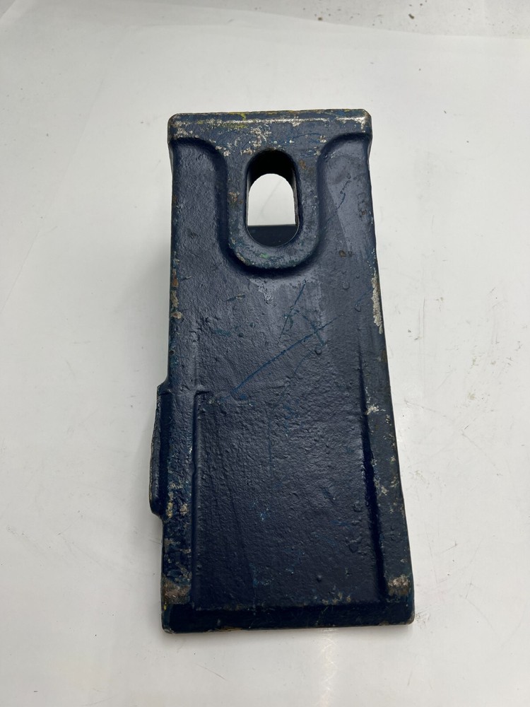ITR Bucket Tooth 10 1/2" Length 5" Width, 366