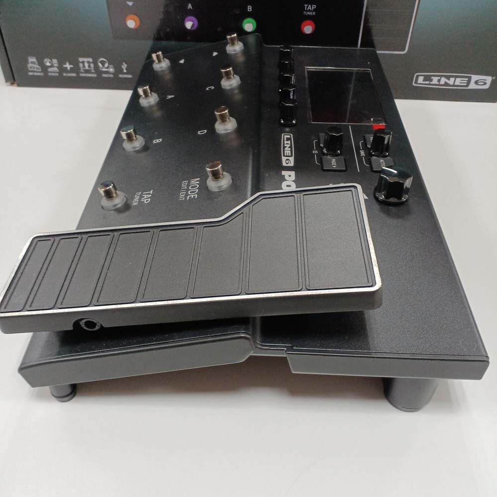 Line 6 POD Go Guitar Multi Effects Processor HX Amp Modeling 270+ Presets Looper