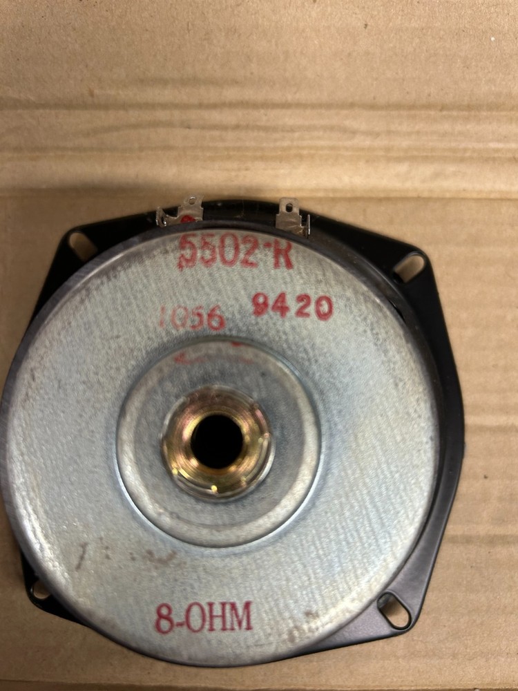 Madison 5502R 8 Ohm 5 in Mid Base Drivers (pair)