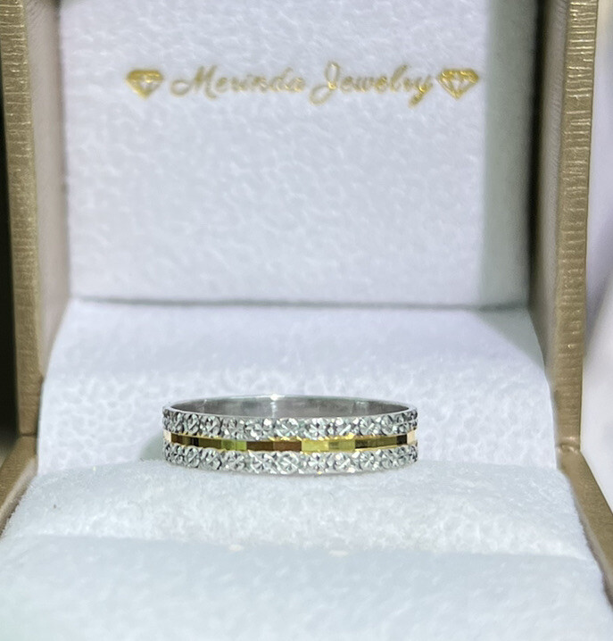 925 Pure Solid Silver Shiny Band Lady Ring. Multiple Size