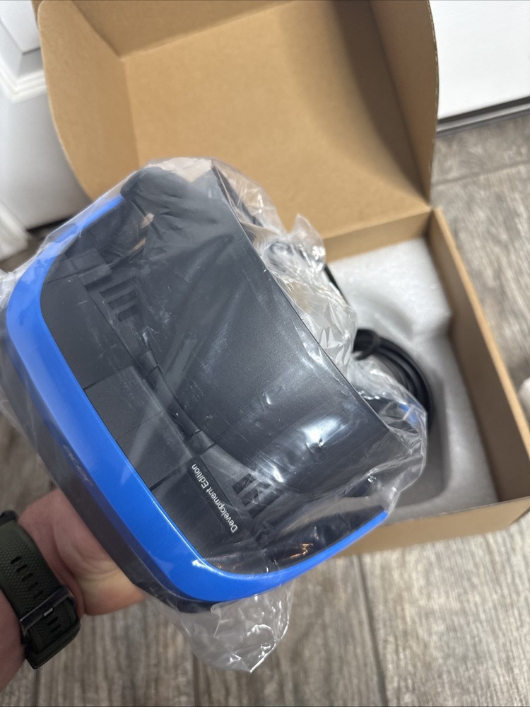 Acer Virtual Reality Windows Head-Mounted Display-H7001 Headset-Open Box