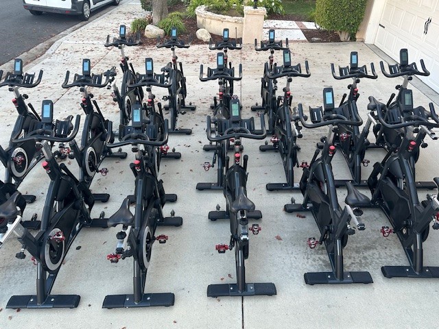 Schwinn AC POWER Exercise Bikes CARBON BLUE Indoor Cycling Gym CARDIO Yoga HIIT