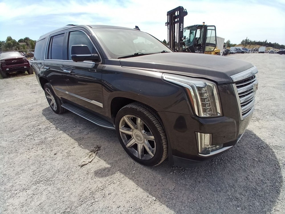 Bottle Jack & Tools from 2016 Cadillac Escalade 12183702