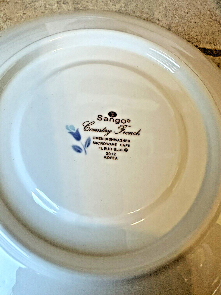 Sango China 3912 FLEUR BLUE Pattern, 5 Piece Place Setting, Blue NEW