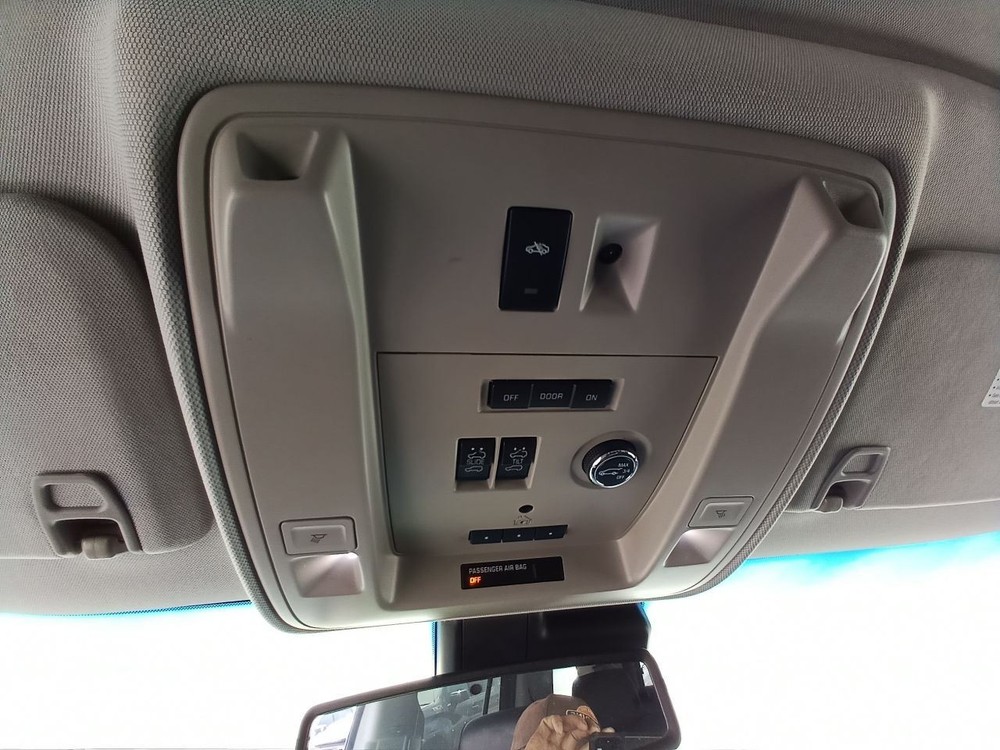 Bottle Jack & Tools from 2016 Cadillac Escalade 12183702