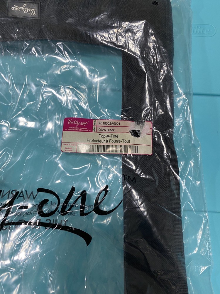 Thirty One Top A Tote Black