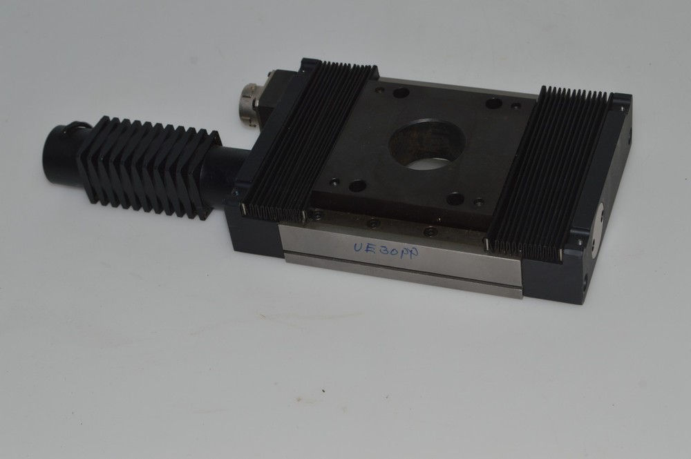 *TC* MICRO CONTROLE MOTORIZED LINEAR STAGE (TAF72)