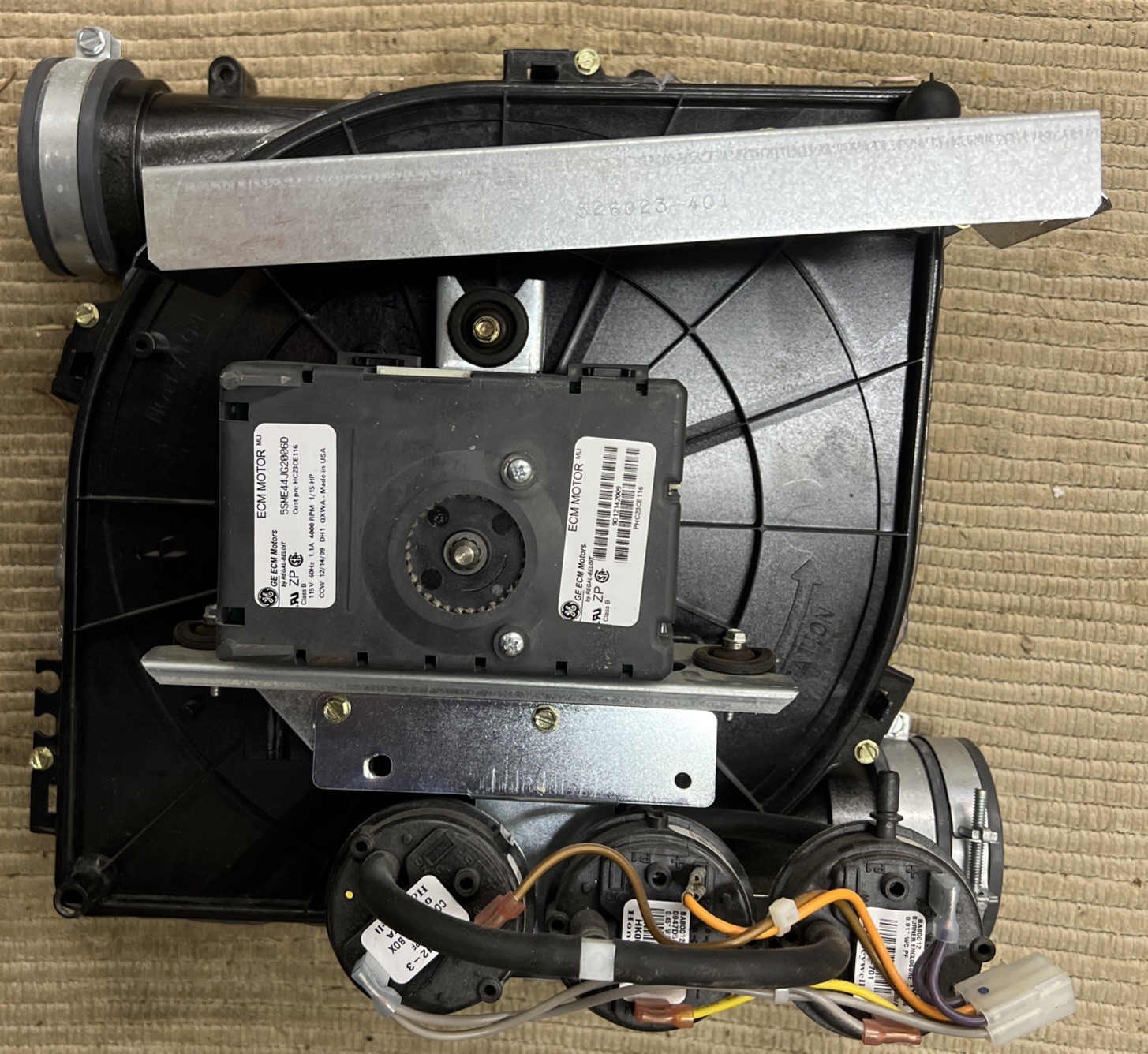 Carrier Bryant 324906-762 340793-762 ECM Used Inducer Motor New Wheel W/Press Sw