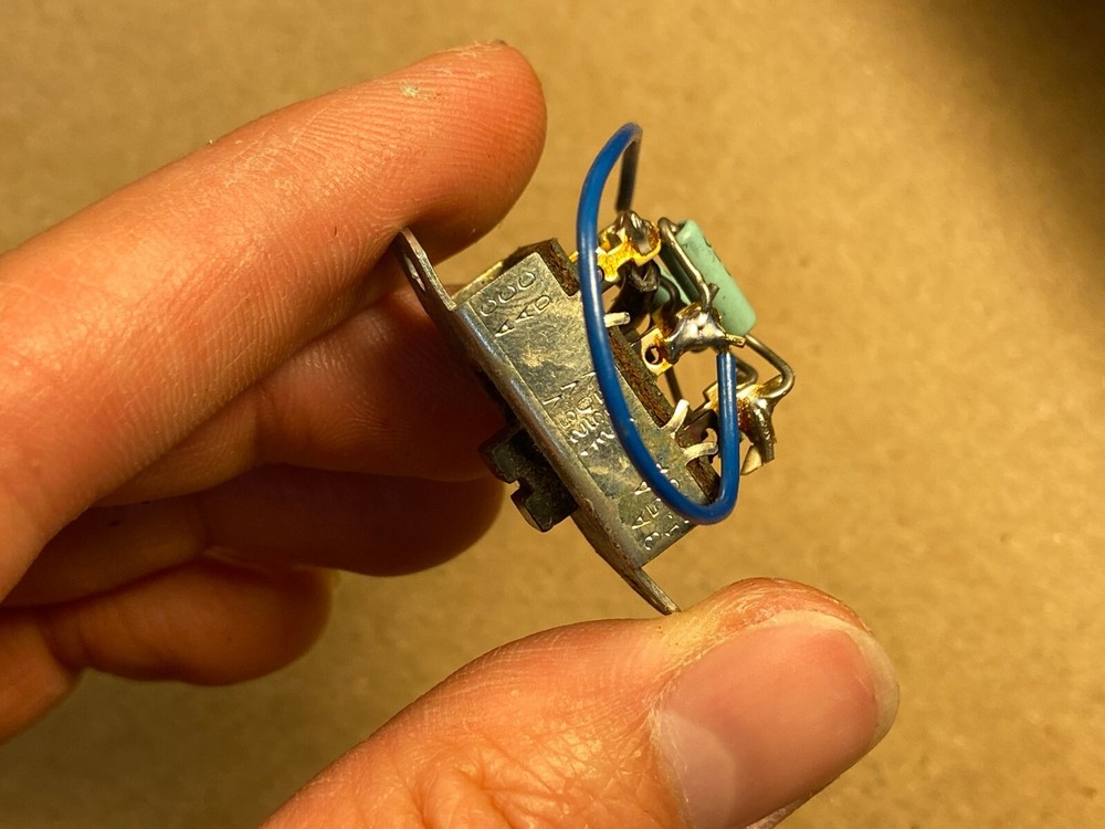 Crown IC-150A Preamplifier Parts - Rear DB Switch from Back Panel