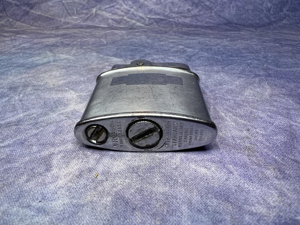 Vintage Ronson Standard Lighter Silver USA