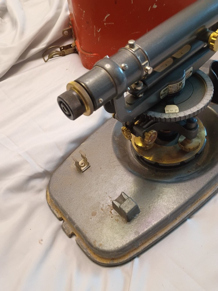 Vintage David White Instruments Model 8123 Surveyor Transit Level w/ Case