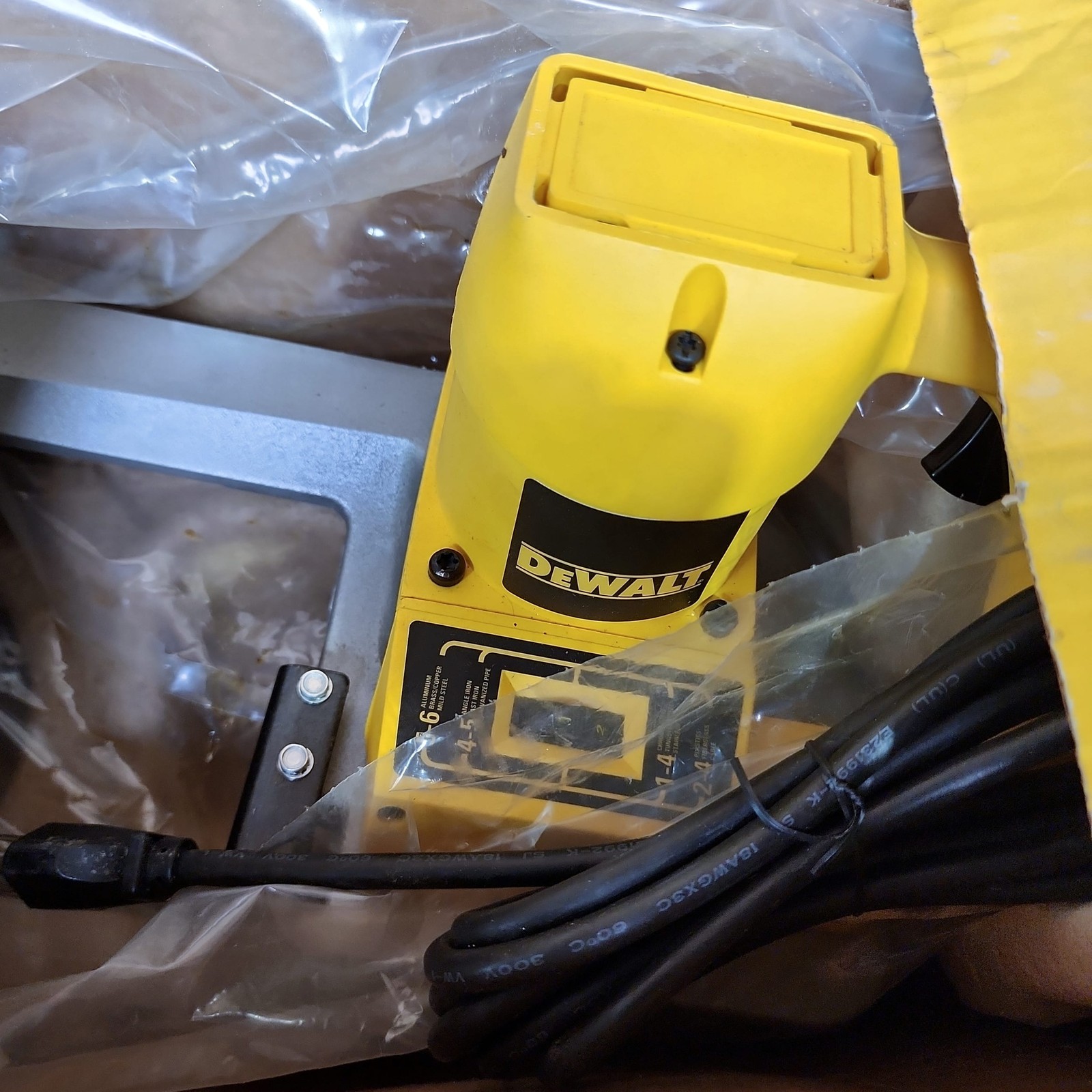 DEWALT DW328 Portable Band Saw Variable Speed Deep Cut Heavy-Duty Tool NOS