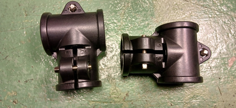 TOURTECH TT-22M RACK STAND BRACKETS X 2