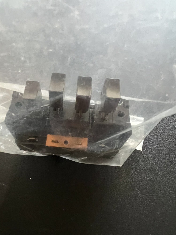 GE ASP4125-199 push button AC switch