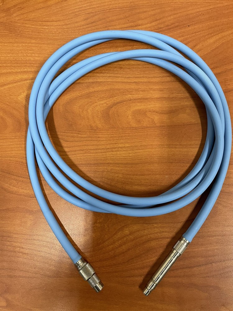 Dyonics 2143 Fiber optic light cable/ light blue .
