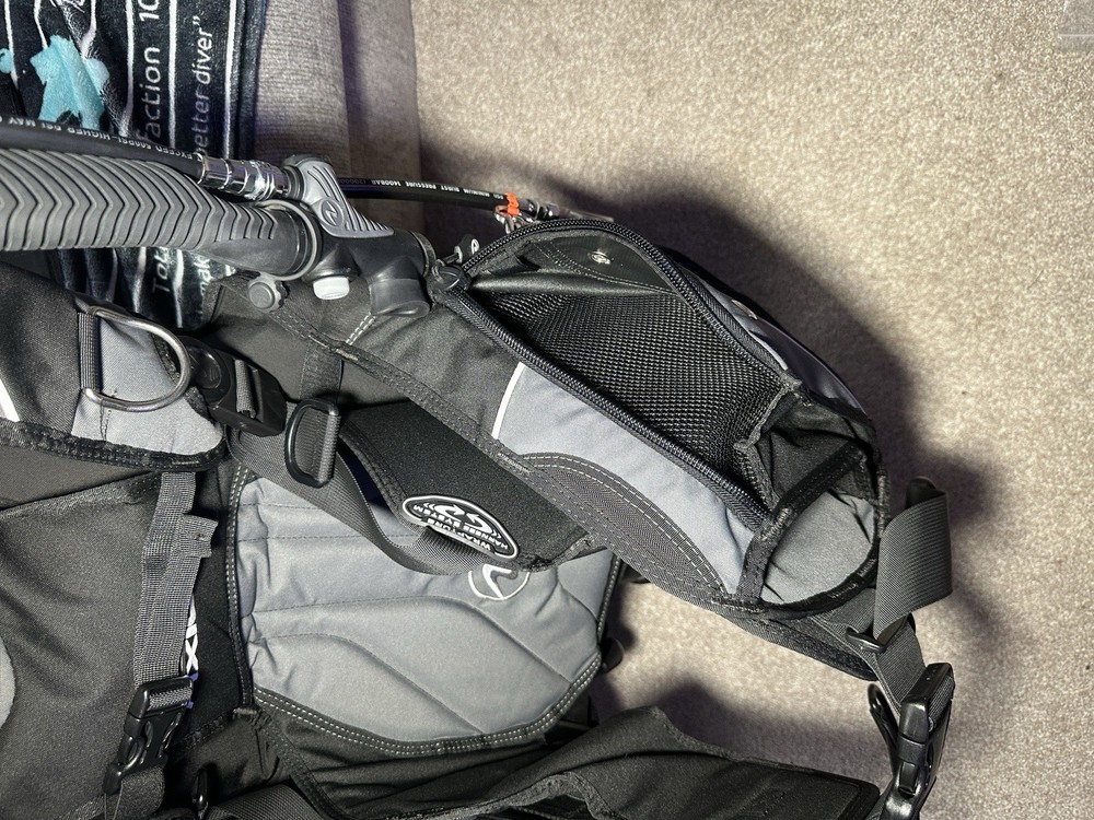 Aqualung Axiom BCD Large