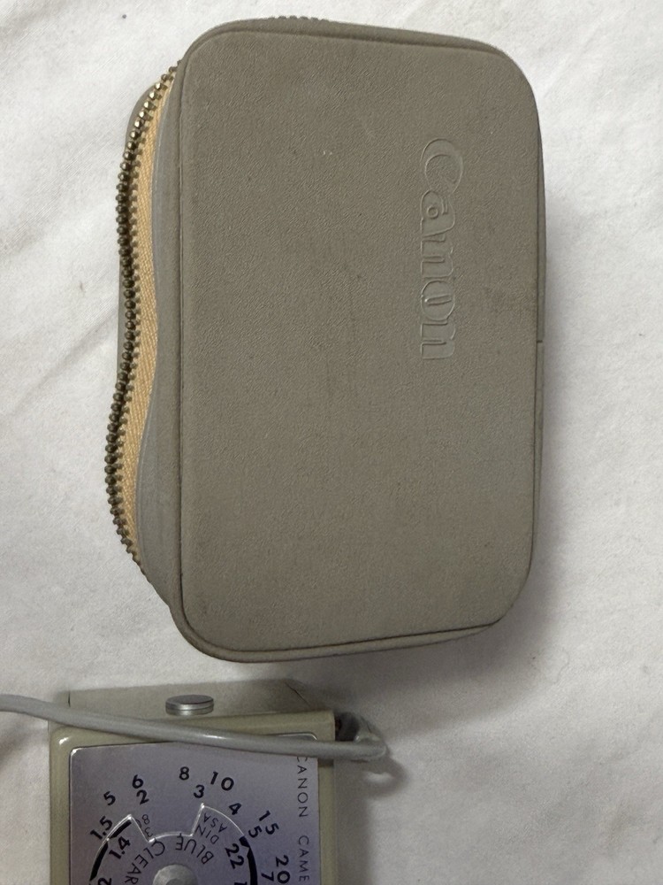 Vintage Canon Flash Unit Model J-3 With Case – External Flash Accessory (S2)