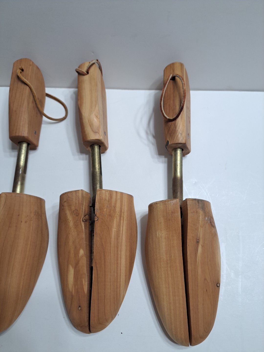 Lot Of 4 Eddie Bauer Aromatic Cedar Shoe Keepers Rochester Shoe Tree Co. Size M