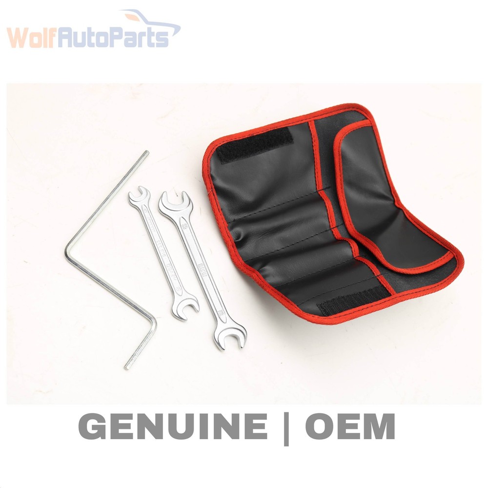 2000-2006 BMW X5 - TOOL SET W/ BAG 1095833
