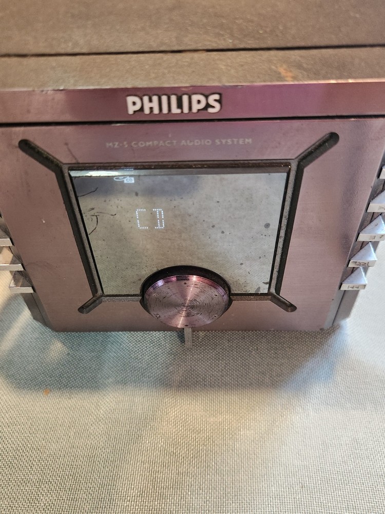 Philips MZ-5 Mini Radio/CD Component Audio System No Speakers No Remote Control