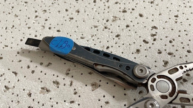 Leatherman Skeletool Stainless Steel Blue Multi Tool Pliers, Combo Blade Knife,