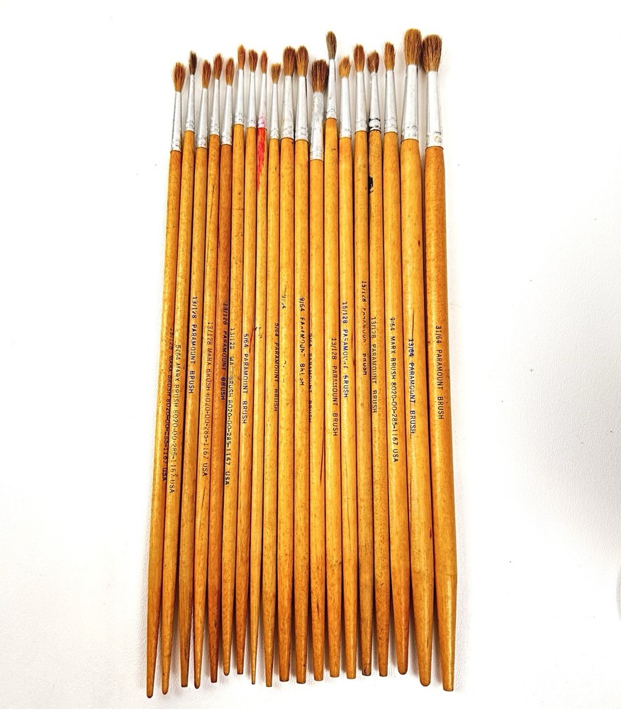 Paramount And Marx long paint brushes 19