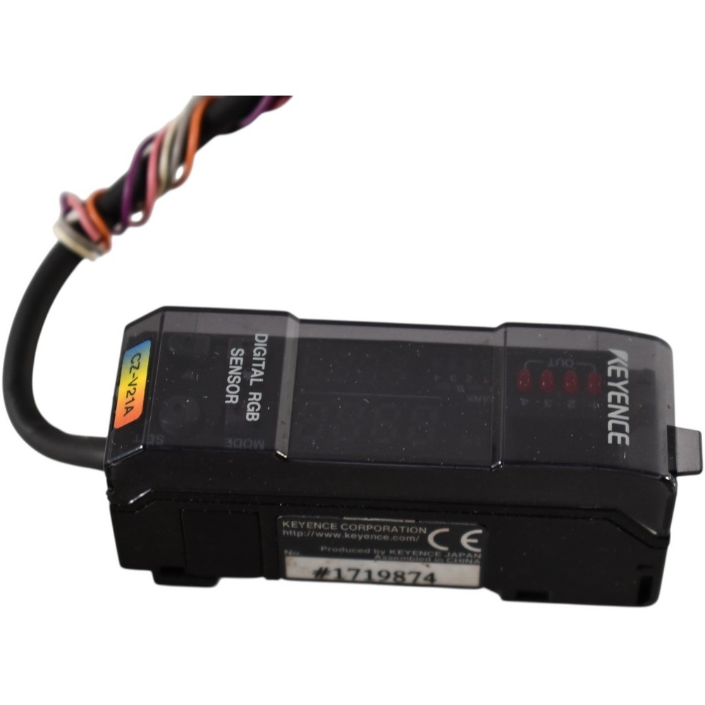 Keyence CZ-V21A RGB Digital Sensor Amplifier Unit NPN