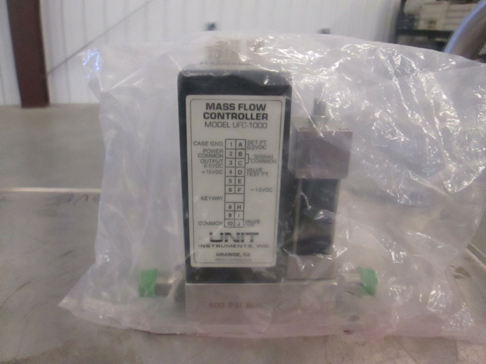 Unit UFC-1000 Mass Flow Controller MFC, 5%AsH3/N2, 50 SCCM, Refurb