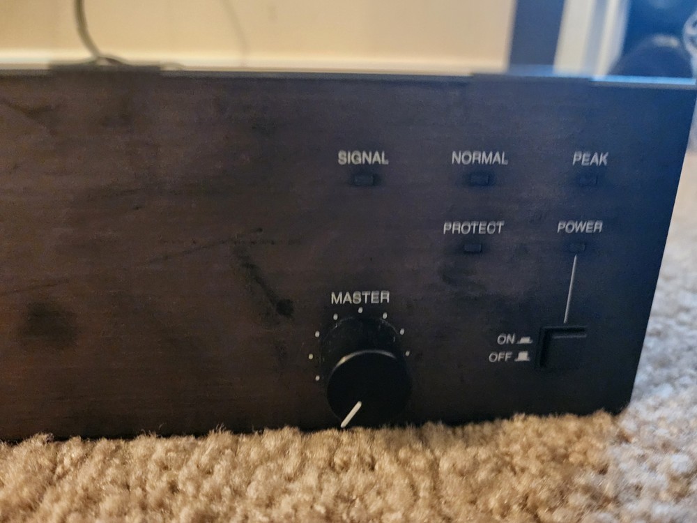 Toa Electronics P-912MK2 Amplifier 900 Series Tested Powers On