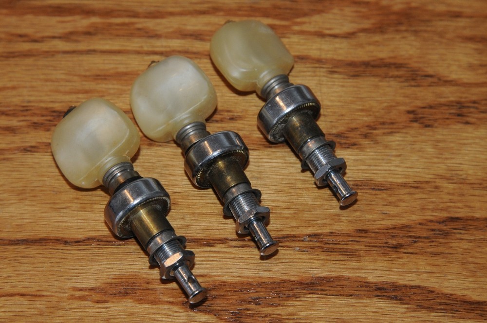3 Three Geared Peg Tuning Knobs off Gibson Banjo Vintage Musical Instrument Part