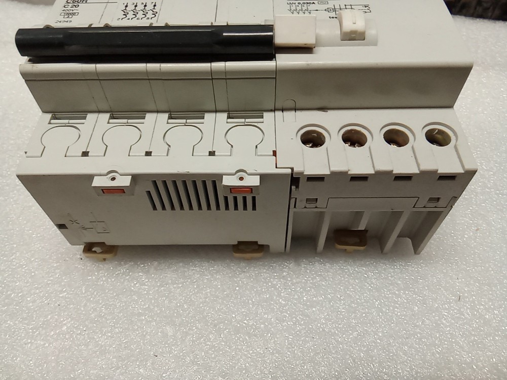 magnetothermal differential switch