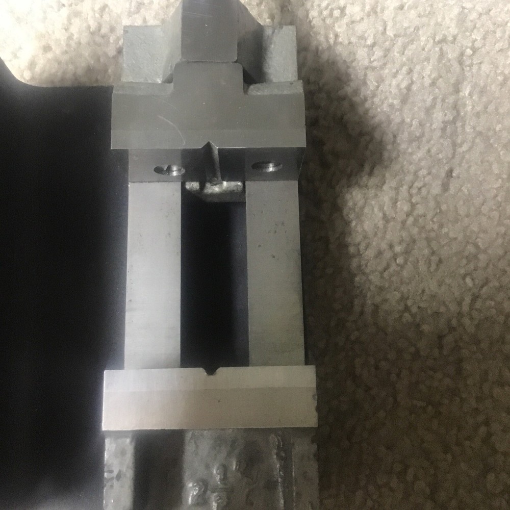 Golfworks Maltby Vise