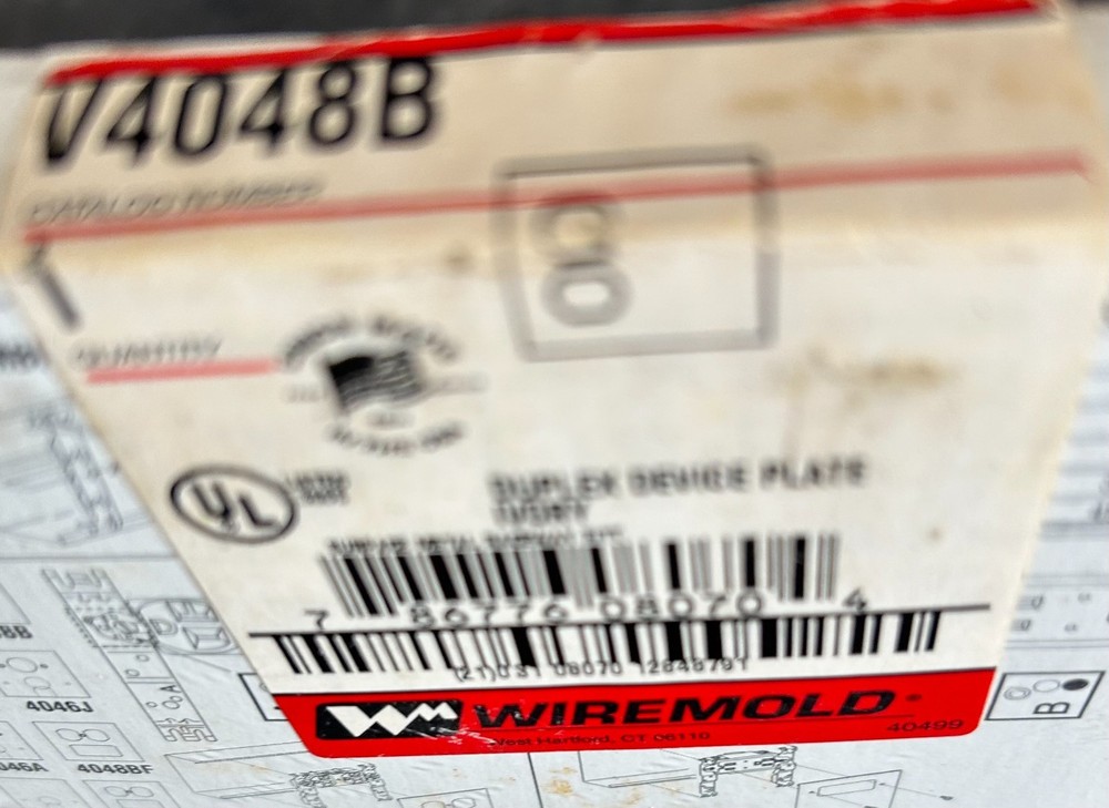 WIREMOLD V4648B DUPLEX SERVICE PLATE (IVORY)