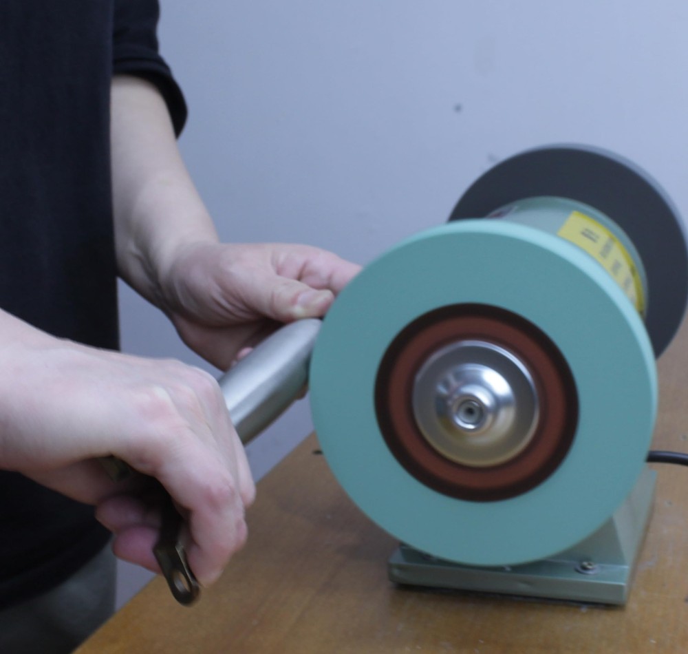 Elastic Polyurethane Buffing Wheel 6 Inch 2000 Grit. for Bench Grinding Wheel...
