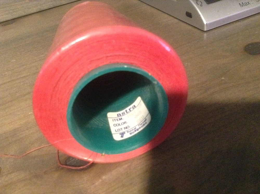 RED AND BLUE THREAD CONES SEWING THREAD ASTRA