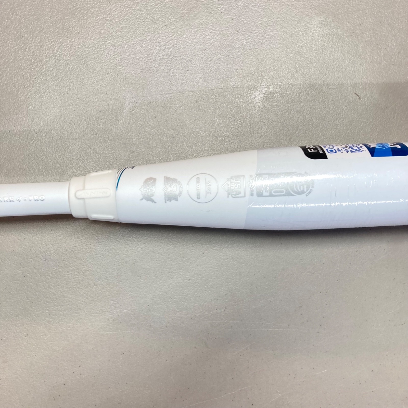 Rawlings Mantra Plus + 2023 Fastpitch Softball Bat 33 / 23 White 2 1/4" Drop 10