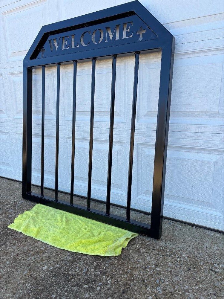 Heavy duty walkthru gate