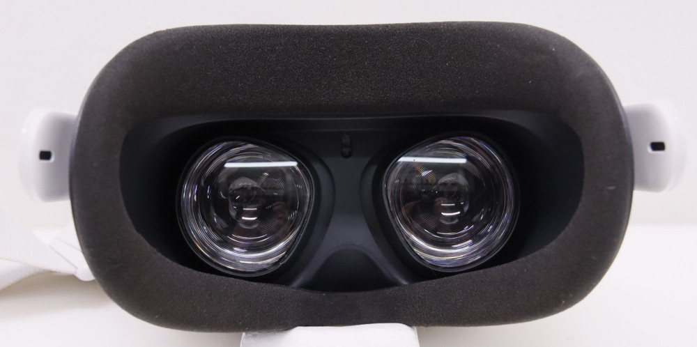 Meta Oculus Quest 2 128GB Standalone VR Headset - TESTED