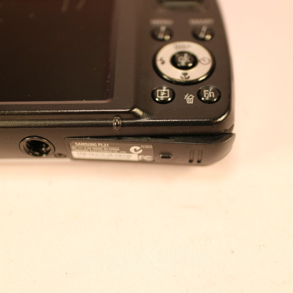 Samsung Digital Camera PL21 14.2MP Silver Tested *Read*