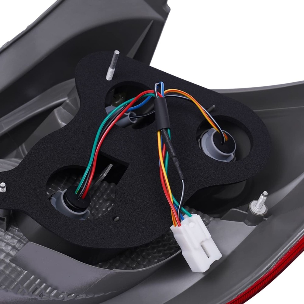 Halogen Tail Lights Toyota Matrix 2009-2014 Left Assembly