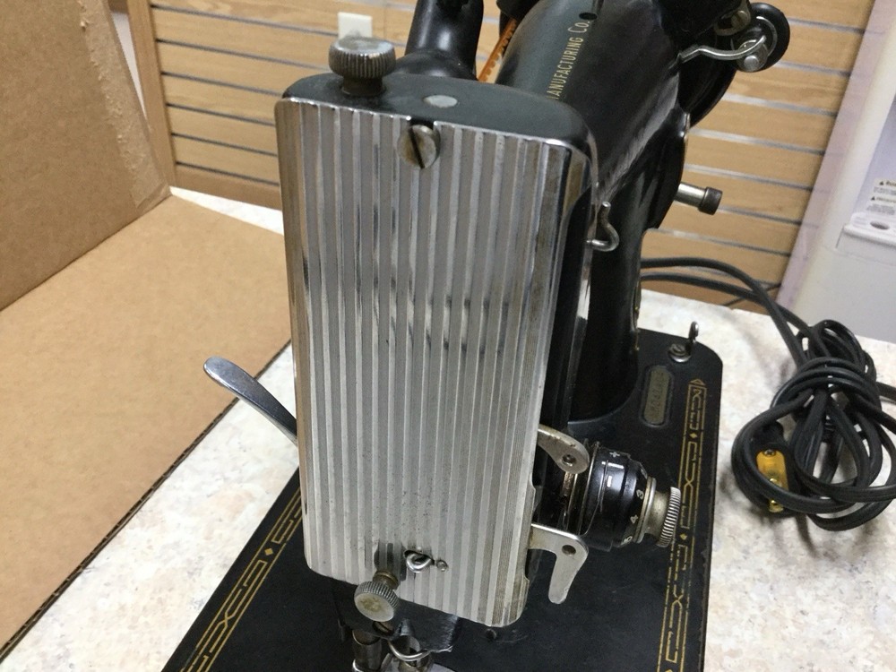 Singer Model 99 Sewing Machine with Foot Control - Serviced!