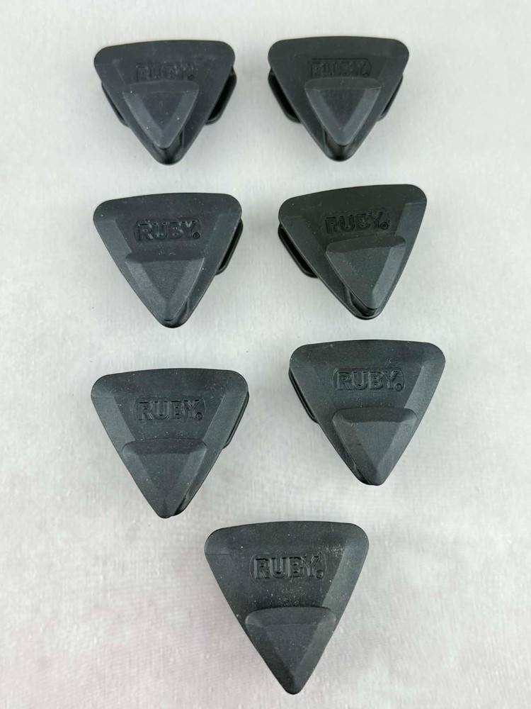Ruby Tile Leveling Spacers Triangular - Lot of 7