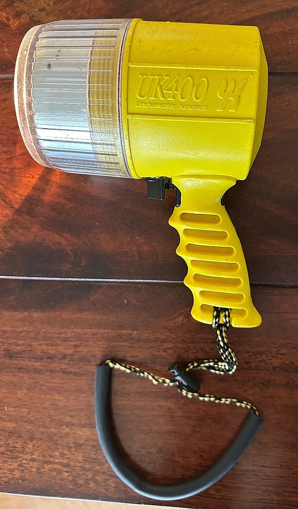 Underwater Kinetics UK400 Night Diving Flashlight Yellow